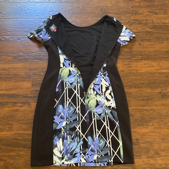 Vince Camuto **Slimming** Black & Floral Midi Scuba Dress Size 14 - Picture 8 of 8